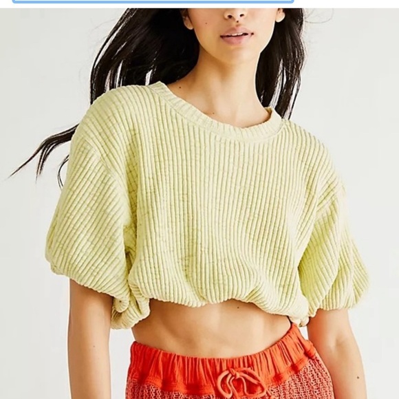 Free People Tops - FP Beach‎ NWT Kelsey Bubble Cropped Tee
